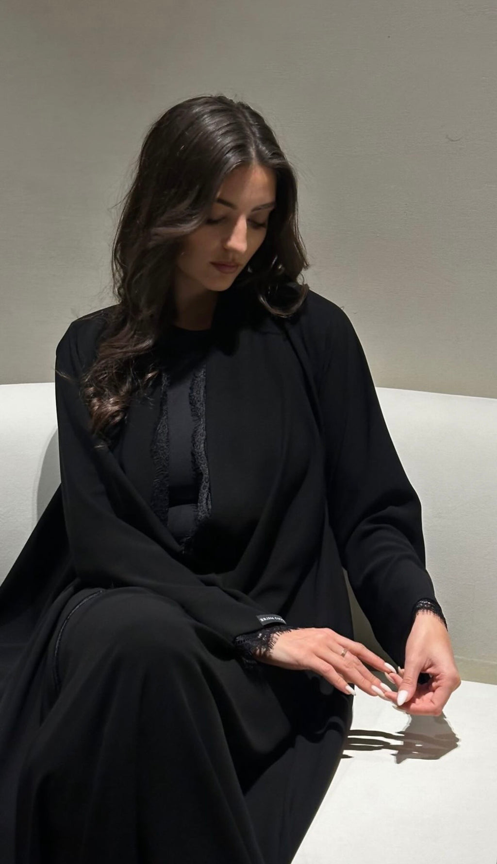 Noir Lace Abaya