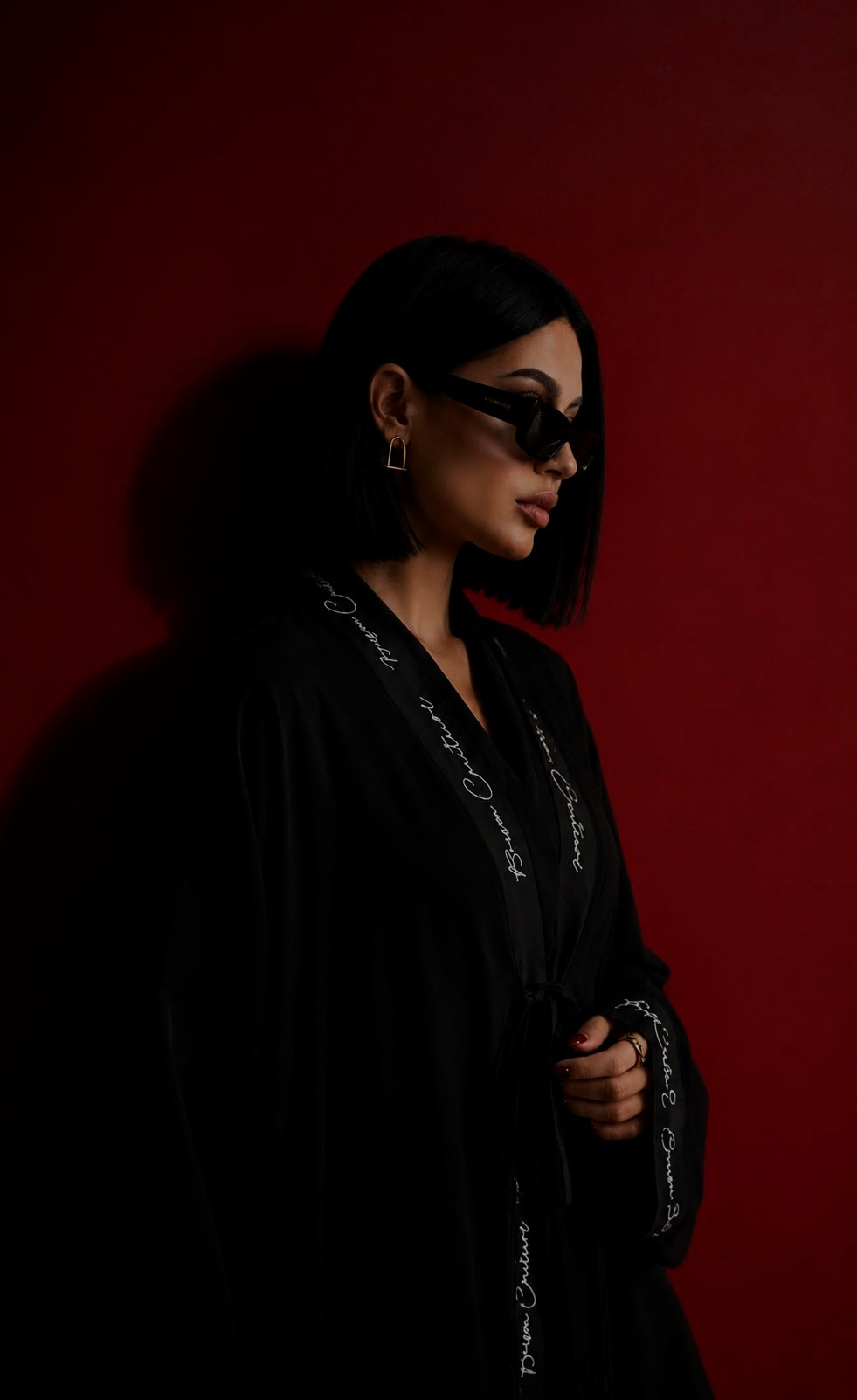 Red Background Black | view 2