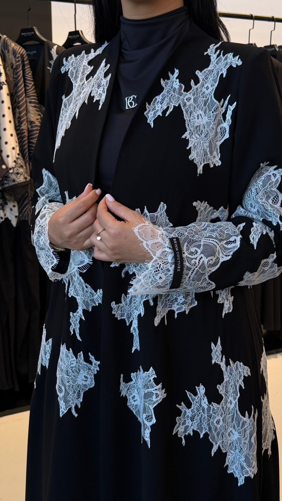 Crêpe Dentelle lace detailing and cuffs